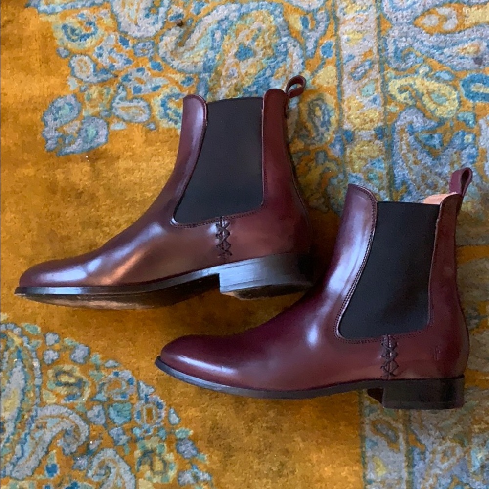 Frye Melissa Chelsea Boots - Size 7.5